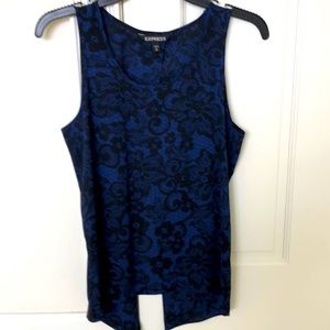 Express blouse with slit on back